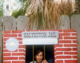 1983-xx-xx -Townes in the Galveston Jail House