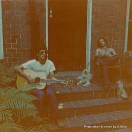 1974-xx-xx -Townes with Chito Greer in front of the Truxillo Street Apartment