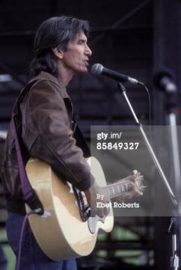 1993-04-24 TVZ at Farm Aid at Cyclone Stadium-Ames-IA 2