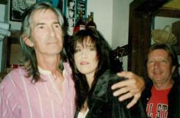 1996-10-13 TVZ-Sheri Frushay and Larry Monroe backstage at the Cactus Cafe