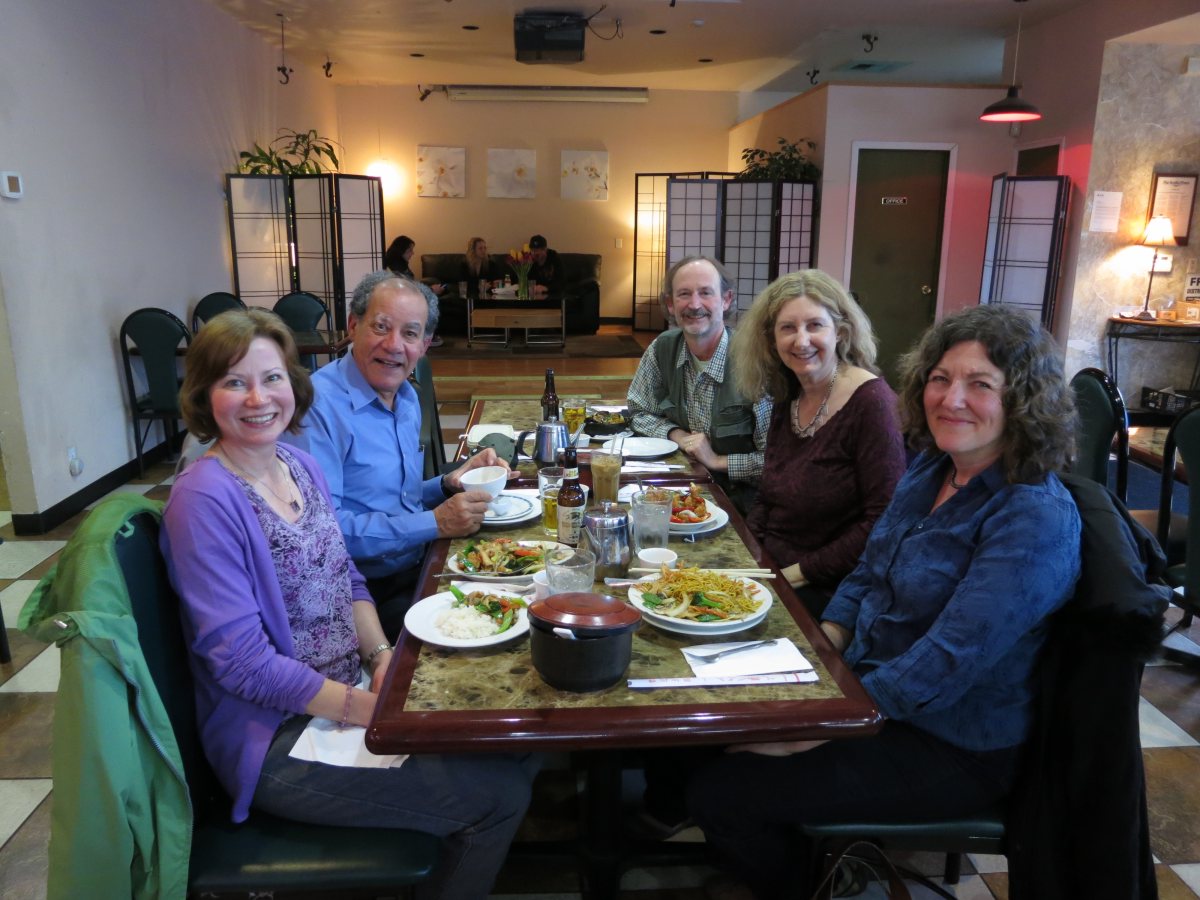 group_at_viet_restuarant1.JPG